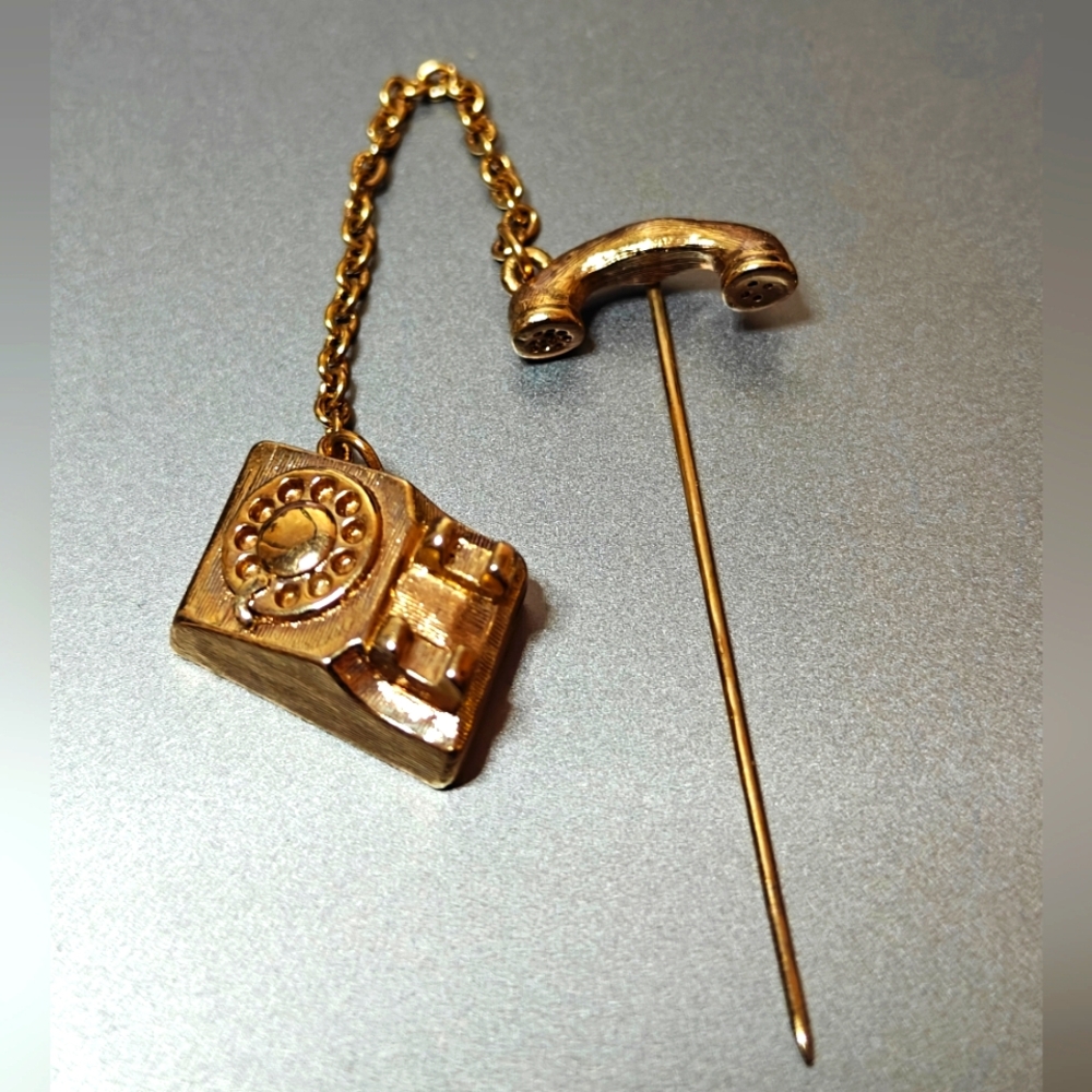Vintage 80s Avon Gold Rotary Telephone Pin Brooch - Picture 2 of 6